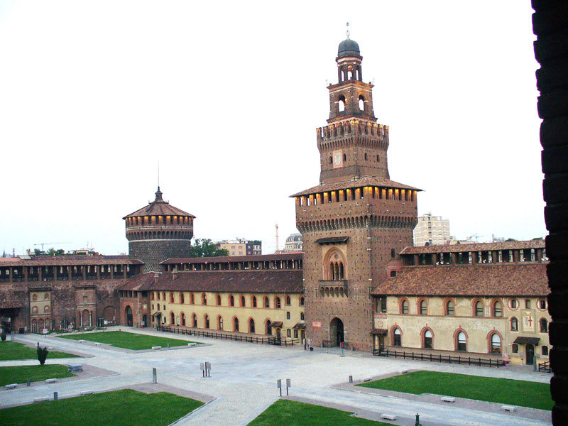 castello sforzesco milano