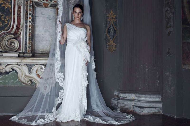 Alberta Ferretti wedding dress