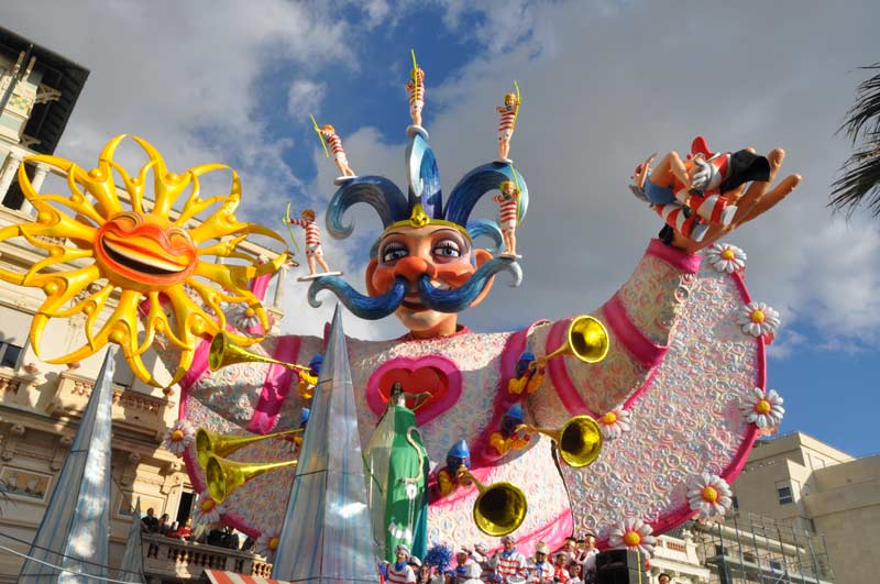 Carroza alegórica del carnaval