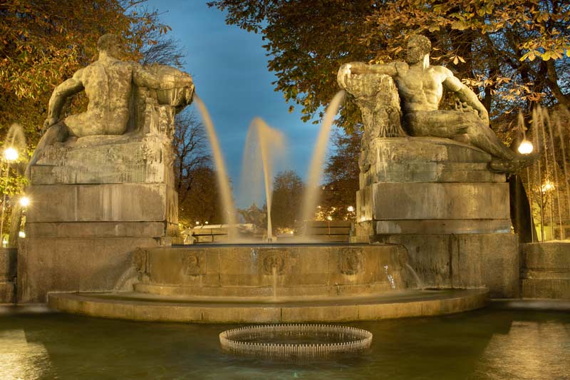 Fuente de angélica en piazza solferino