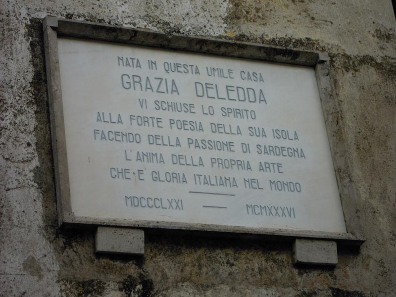 Commemorative plate of Grazia Deledda