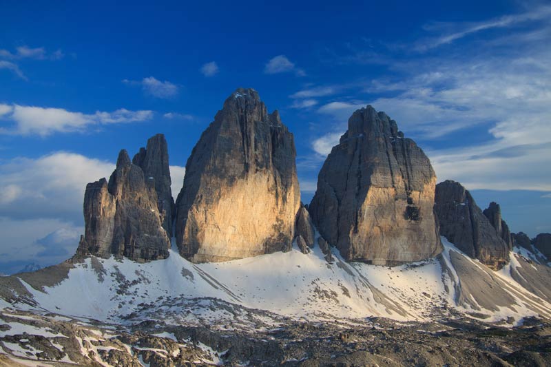 Tres picos de dolomitas