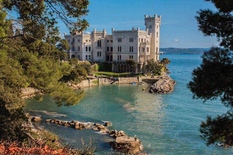 il castello di miramare