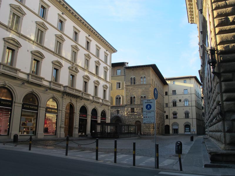 Via degli Strozzi  - Firenze