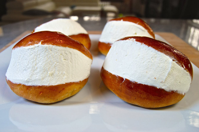 Maritozzo con Panna