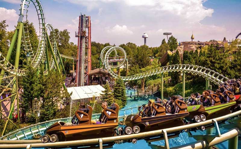 Gardaland e gli altri parchi sul Lago di Garda