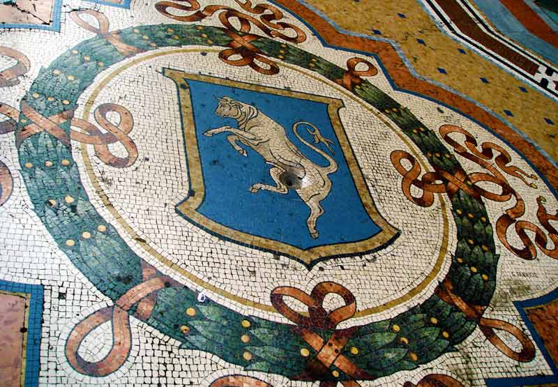 Il mosaico del toro, Milano