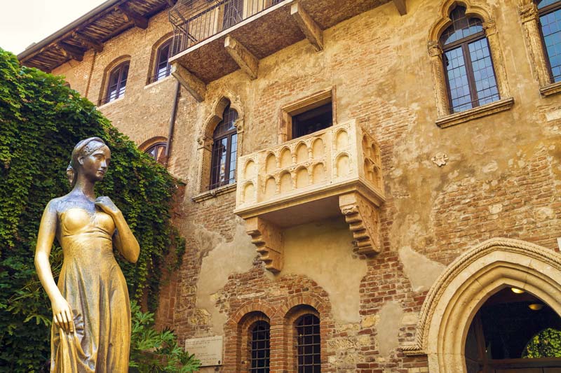 Statua di Giulietta, Verona