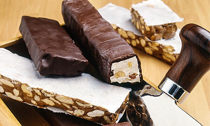 Torrone with glaze