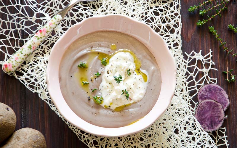 Vellutata di Patate Viola con Stracciatella