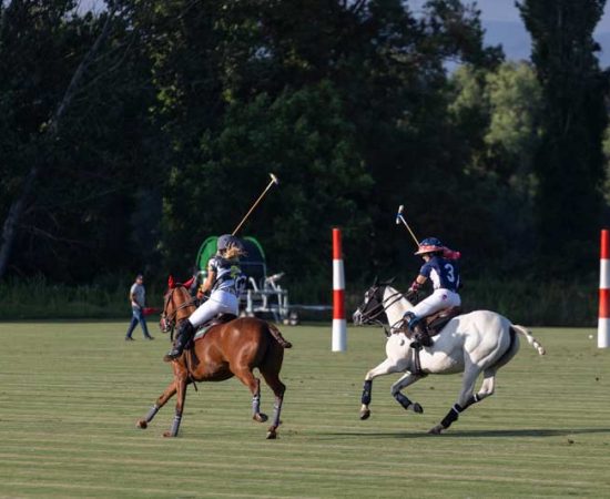 Polo for the Cure: un torneo d’equitazione per lottare contro il tumore al seno con Komen Italia